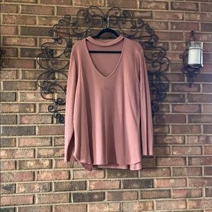 V-neck choker long sleeve